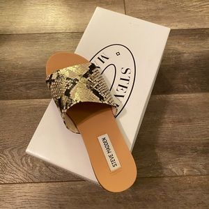 Steve Madden Karolyn Slides Snake Print